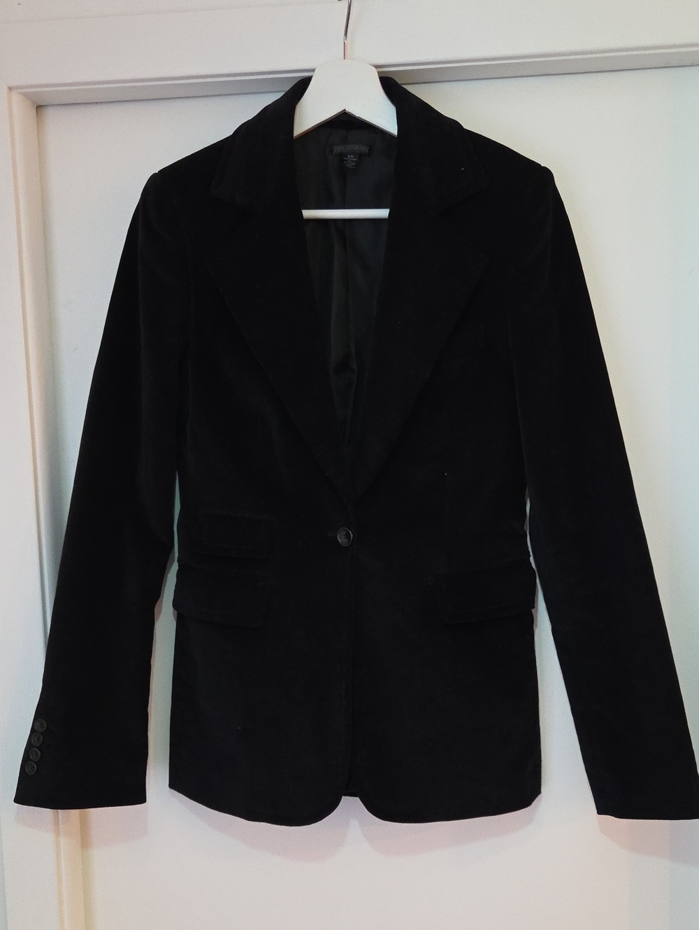 True Religion Tailored Black Women's Velvet Blazer